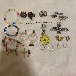 various jewelry/ keychains